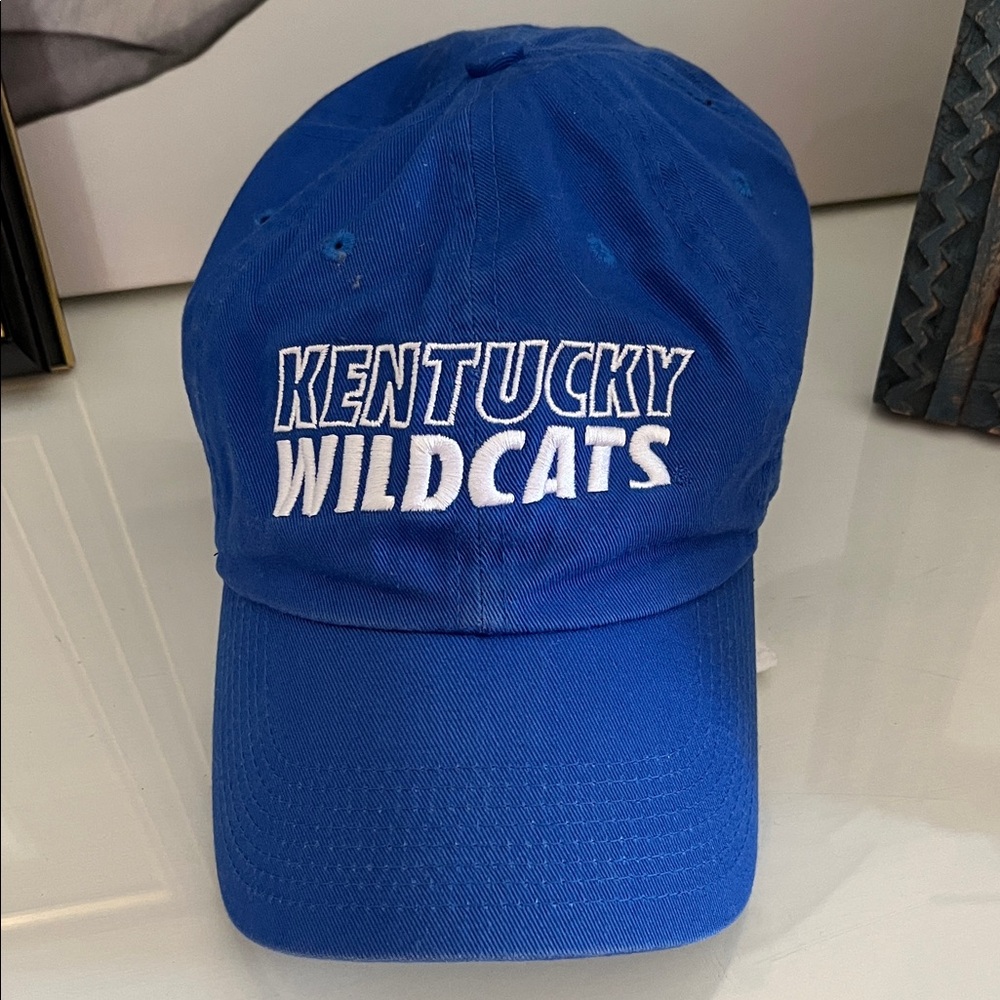 Nike Heritage86 Blue and Gray Cap